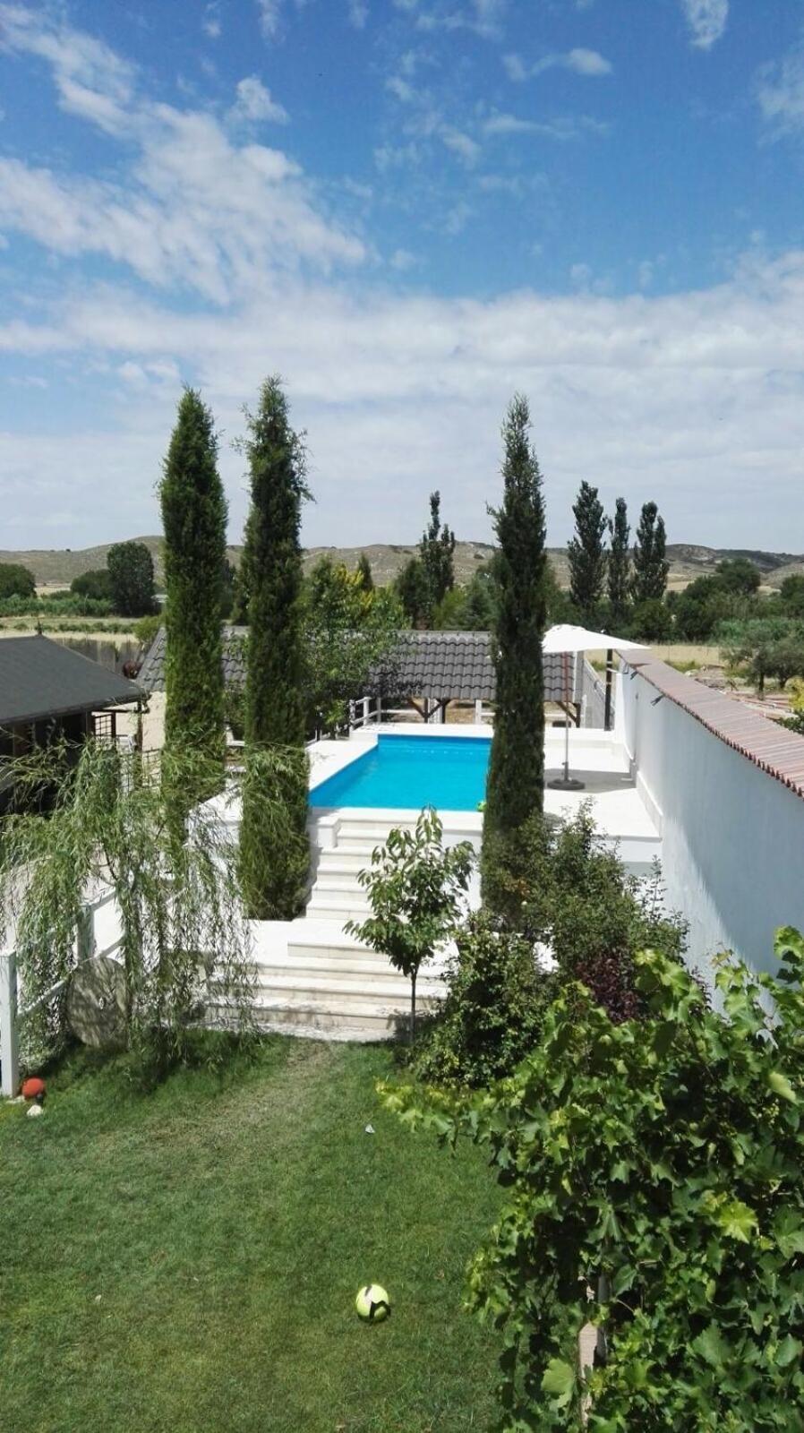 Chinchón Hearts & Ponies Apartamentos Con Piscinas Privadas Cerca De La Warner מראה חיצוני תמונה